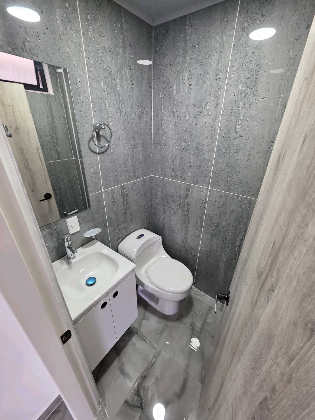Arriendo apartamento sector simon bolivar