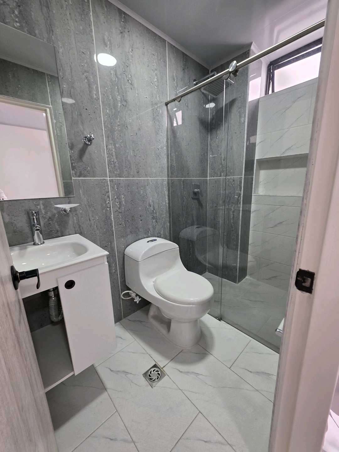 Arriendo apartamento sector simon bolivar