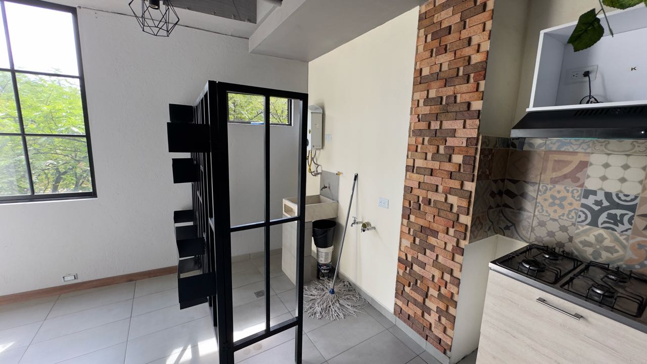 Arriendo apartamento semi-amoblado en el estadio