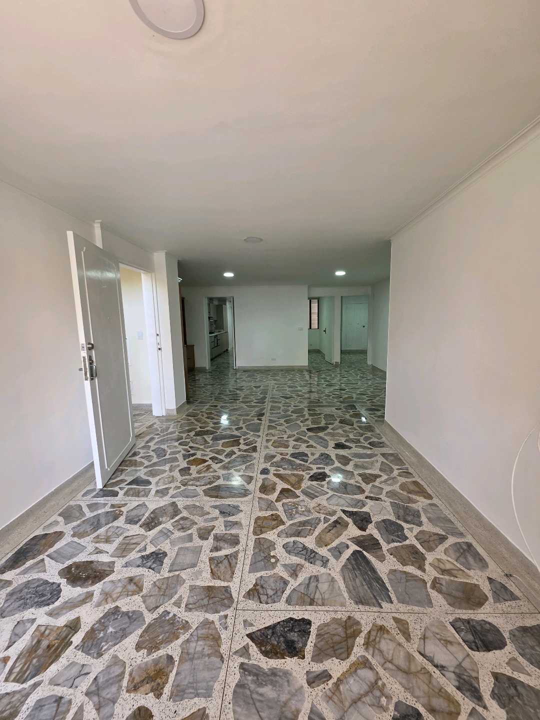 Arriendo apartamento simon bolivar