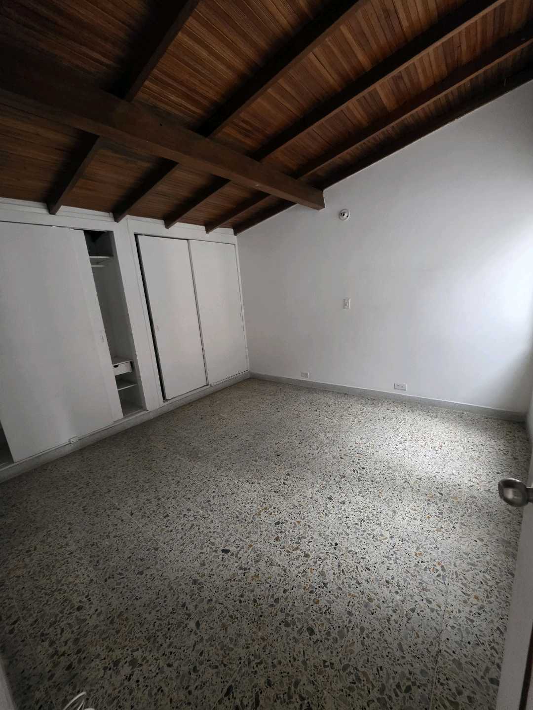 Arriendo apartamento simon bolivar