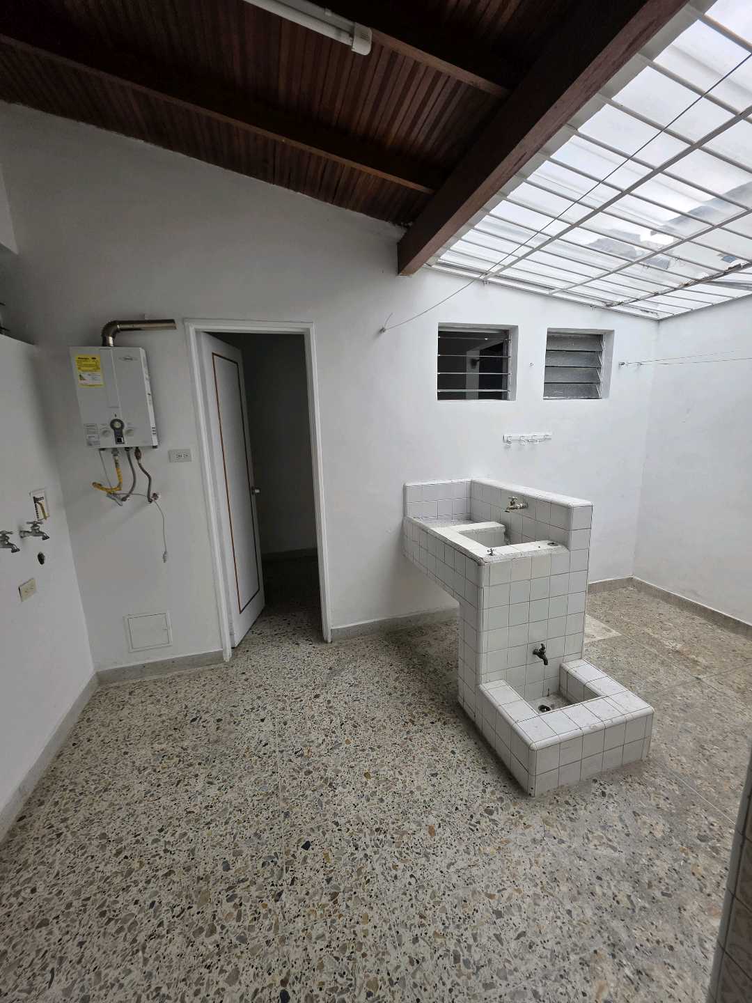 Arriendo apartamento simon bolivar