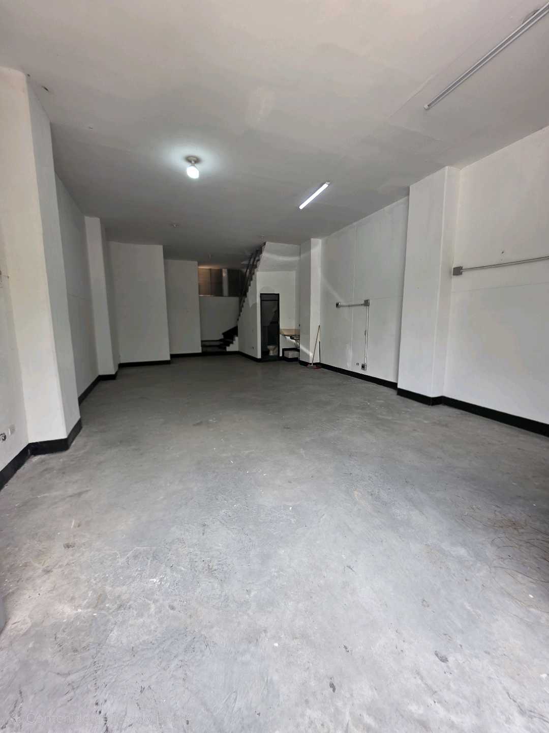 Arriendo bodega en guayabal