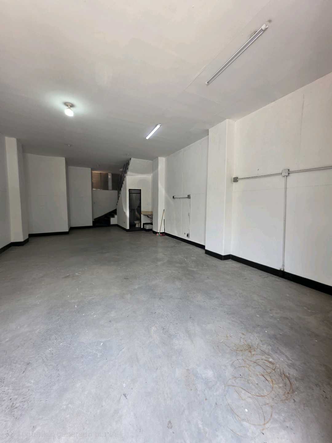 Arriendo bodega en guayabal