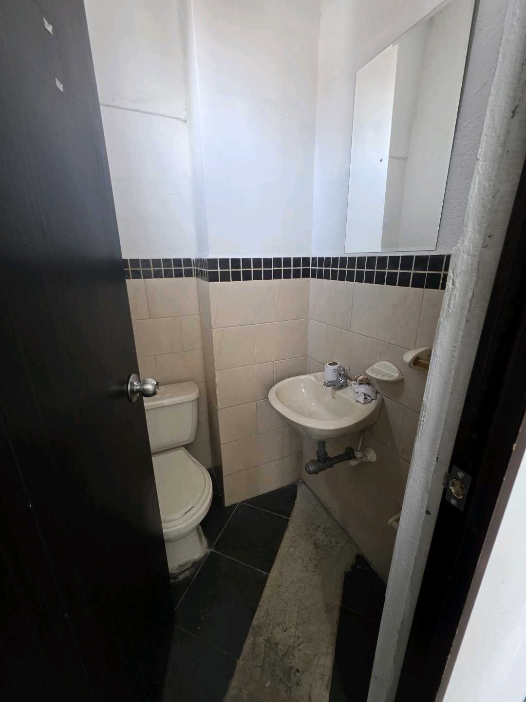 Arriendo bodega en guayabal