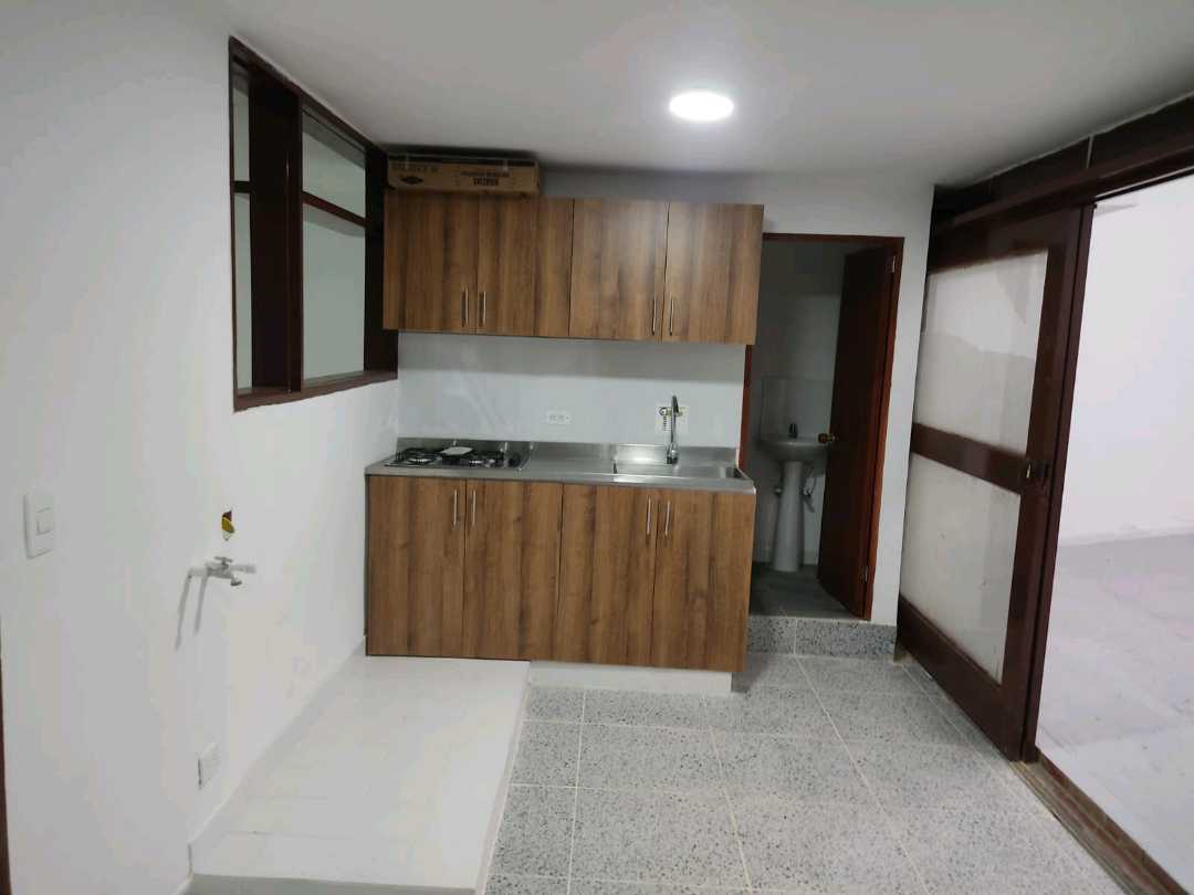 Arriendo bodega floresta