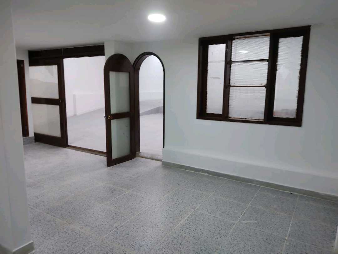 Arriendo bodega floresta