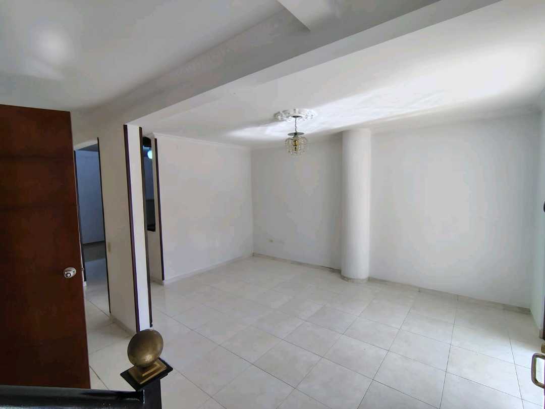 ARRIENDO CASA AL SUR DE CALI BARRIO CIUDAD 2000