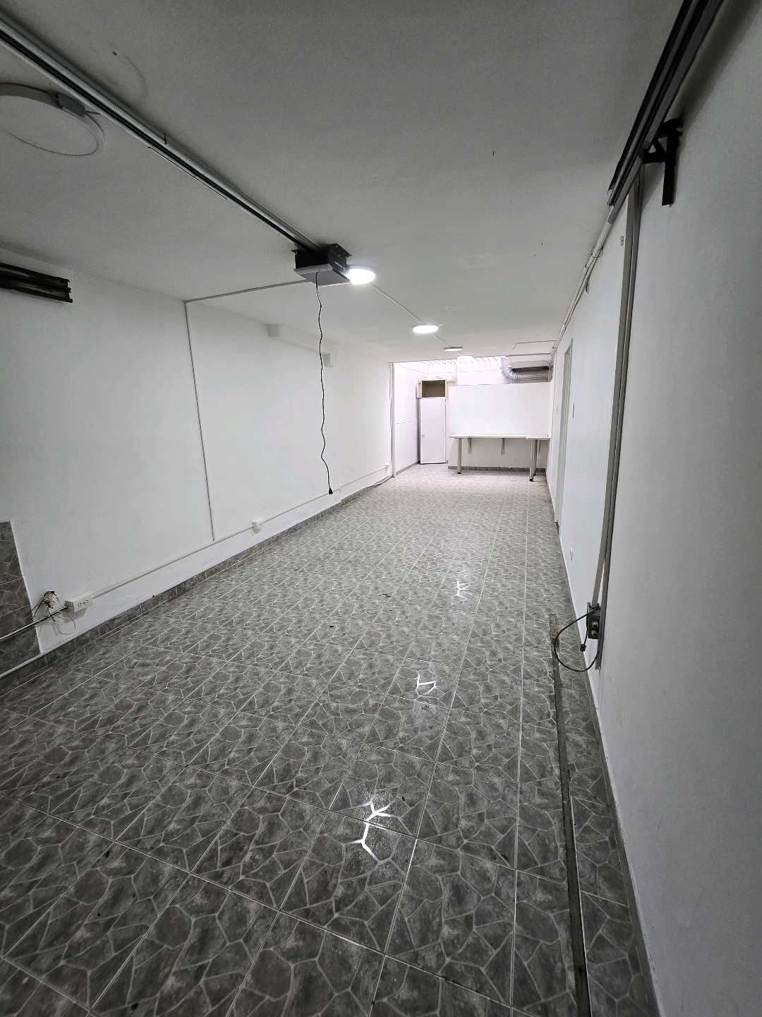 Arriendo casa calasanz