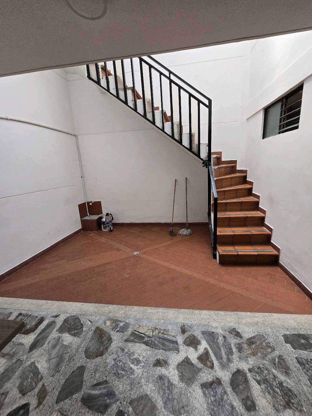 Arriendo casa calasanz