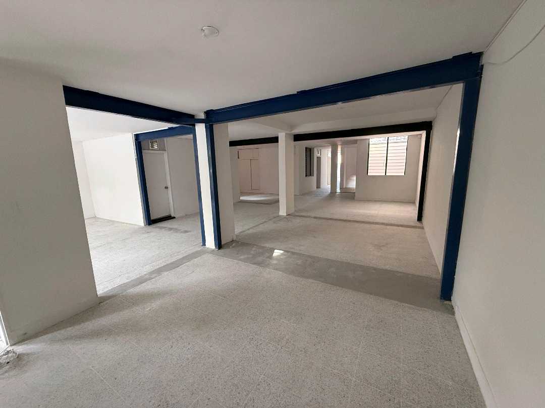 Arriendo casa calasanz