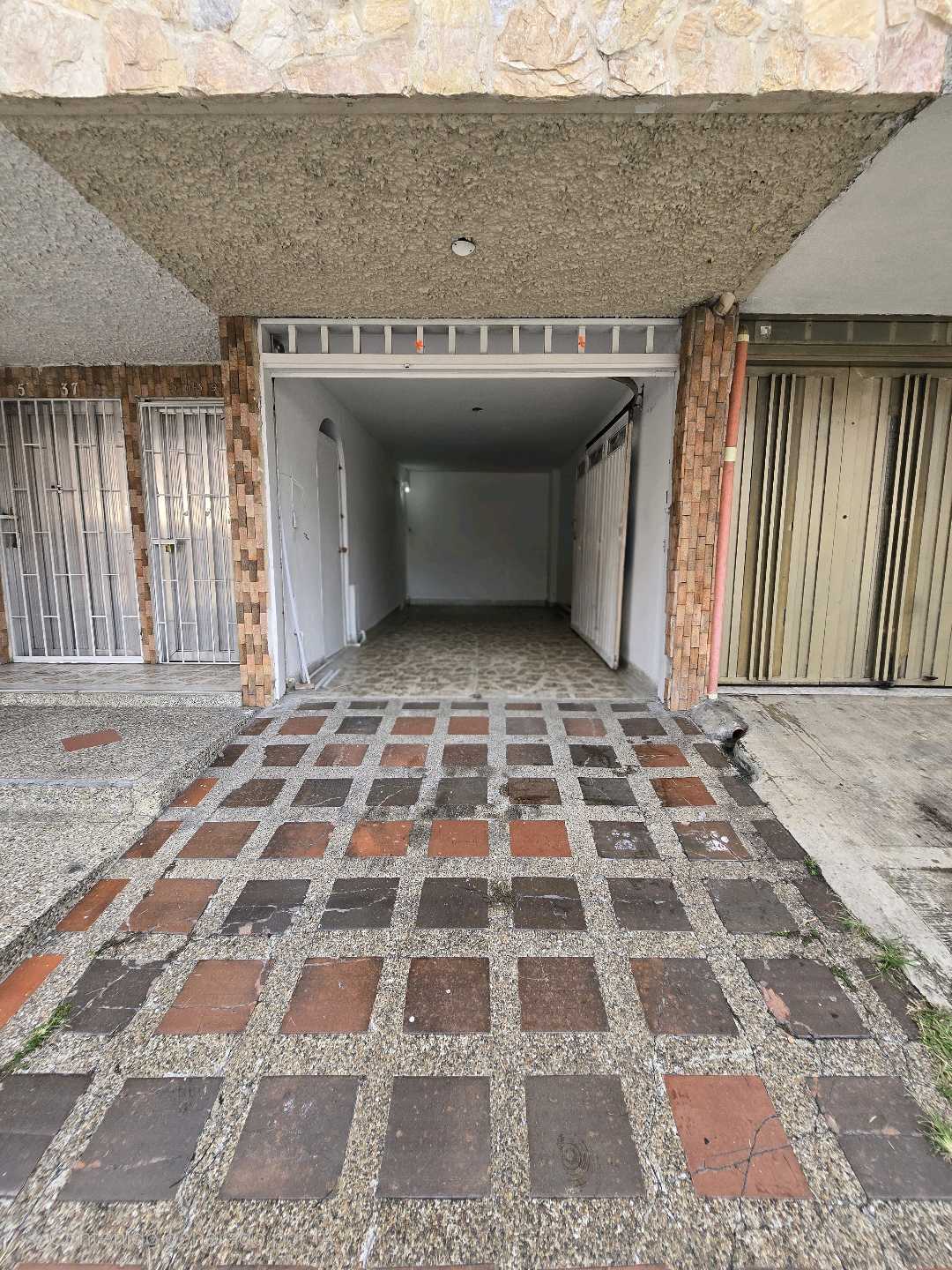 Arriendo casa calasanz