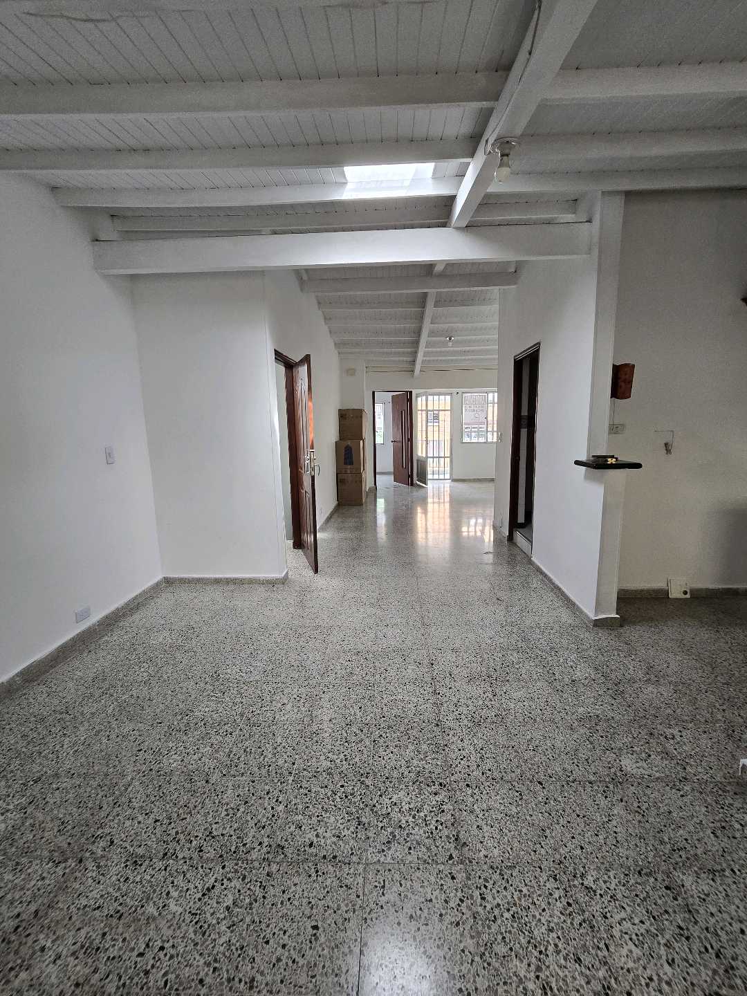 Arriendo casa calasanz