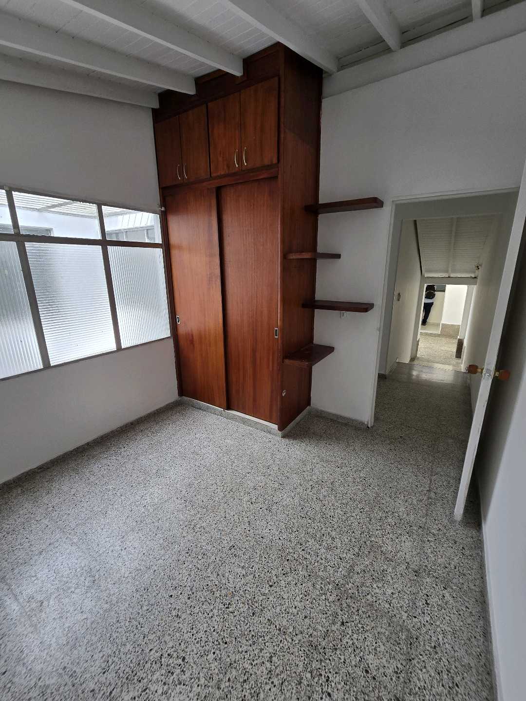 Arriendo casa calasanz