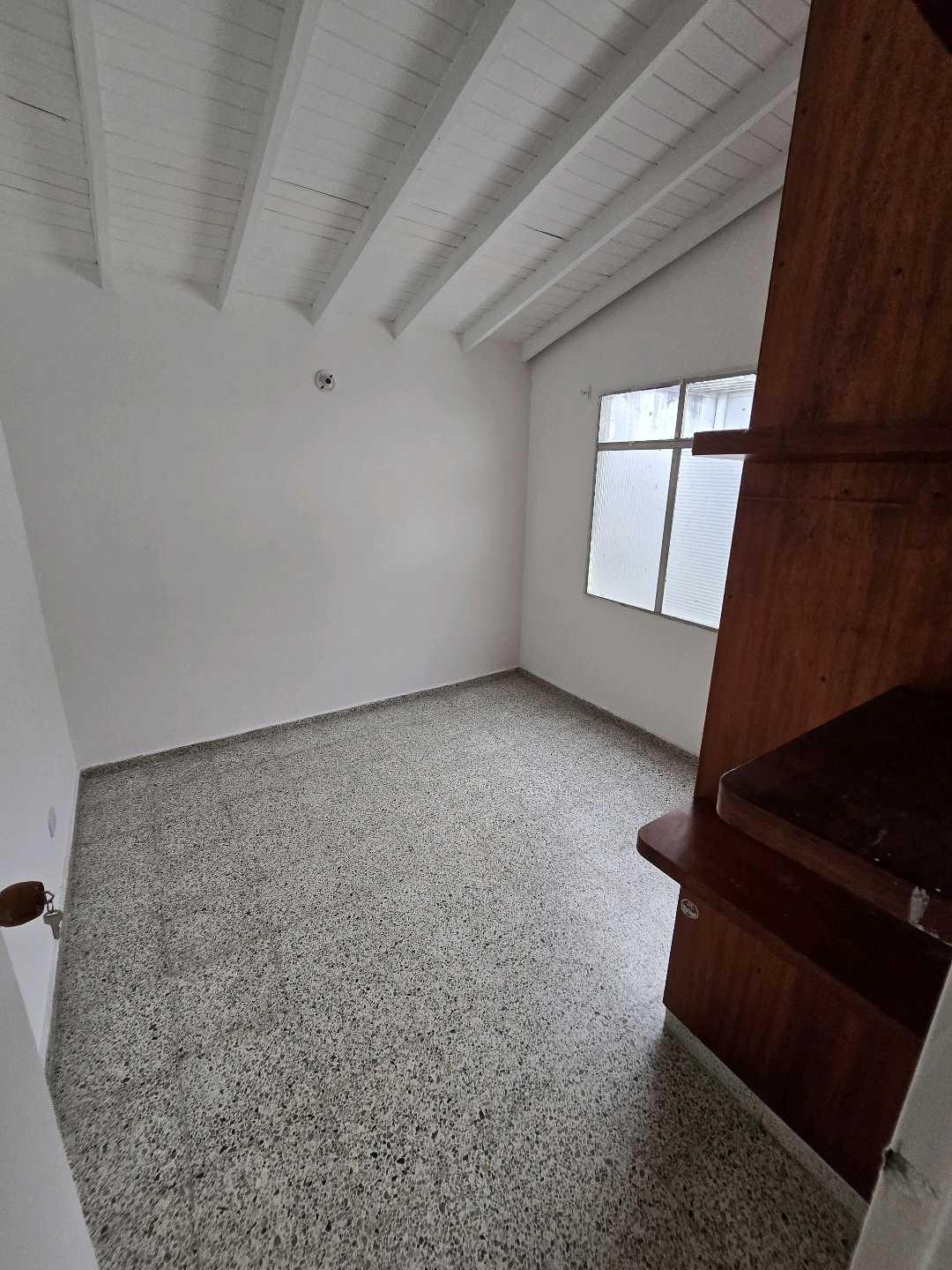 Arriendo casa calasanz