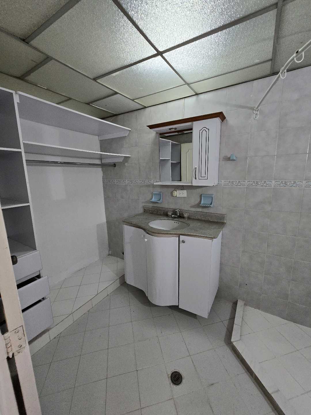 Arriendo casa calasanz