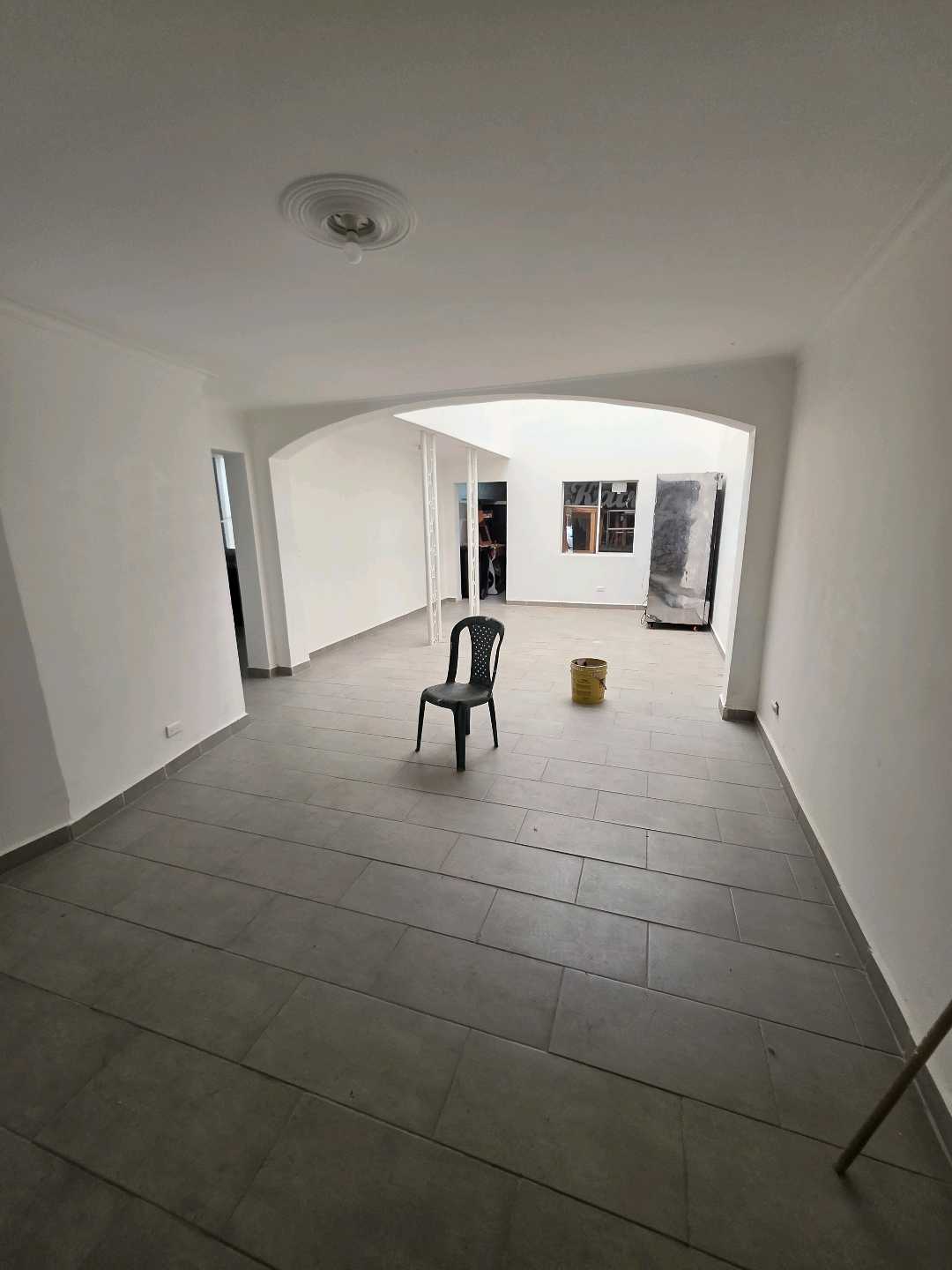 Arriendo casa calasanz