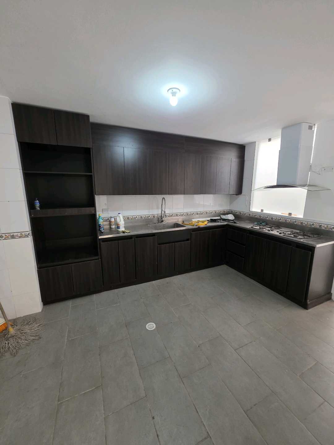 Arriendo casa calasanz