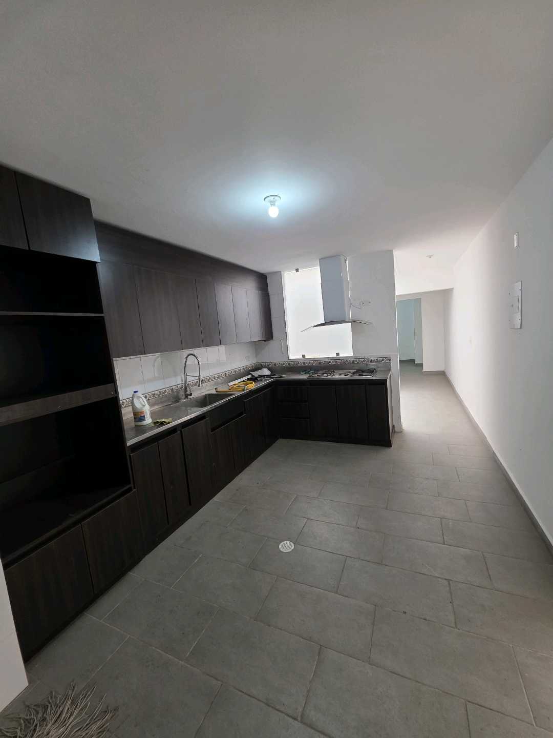 Arriendo casa calasanz