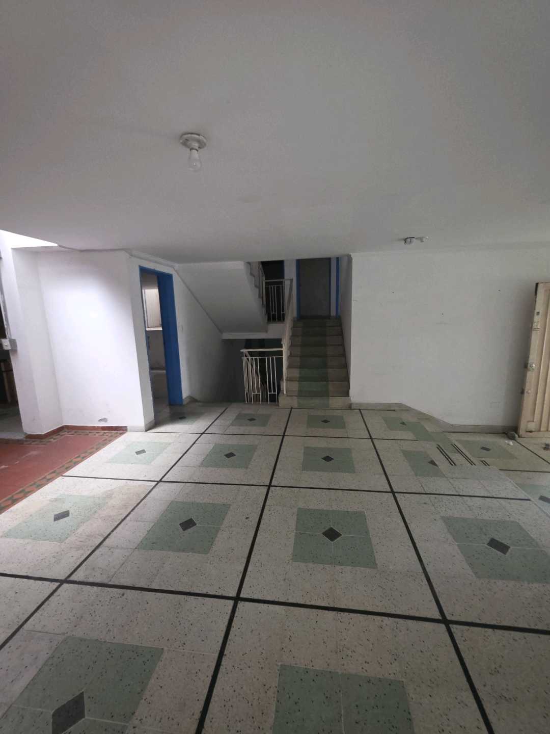 Arriendo casa calasanz