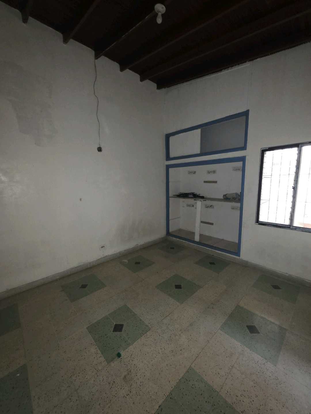 Arriendo casa calasanz