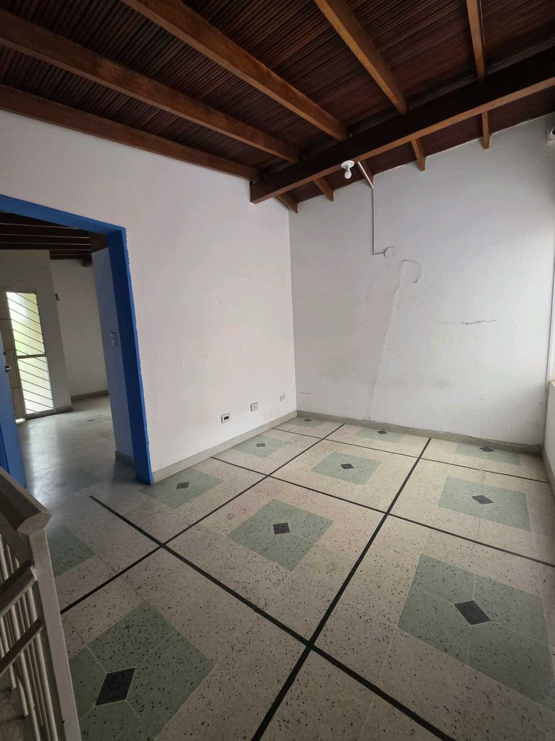 Arriendo casa calasanz