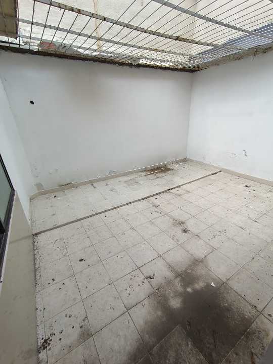 Arriendo casa de 3 niveles en Laureles