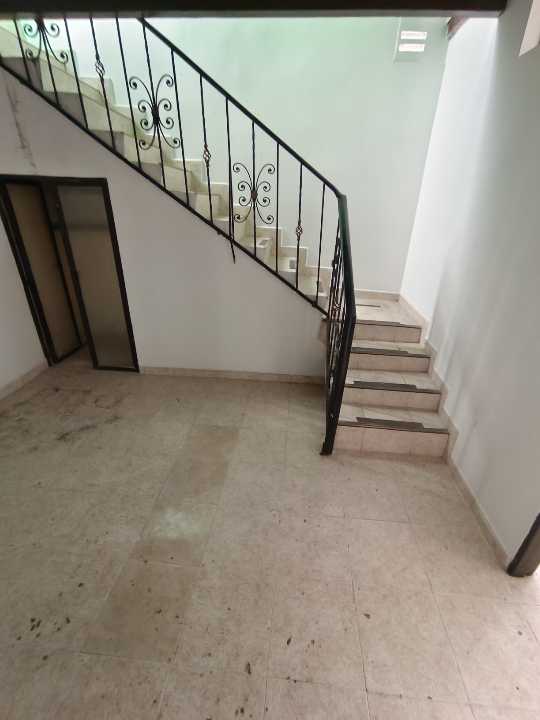 Arriendo casa de 3 niveles en Laureles