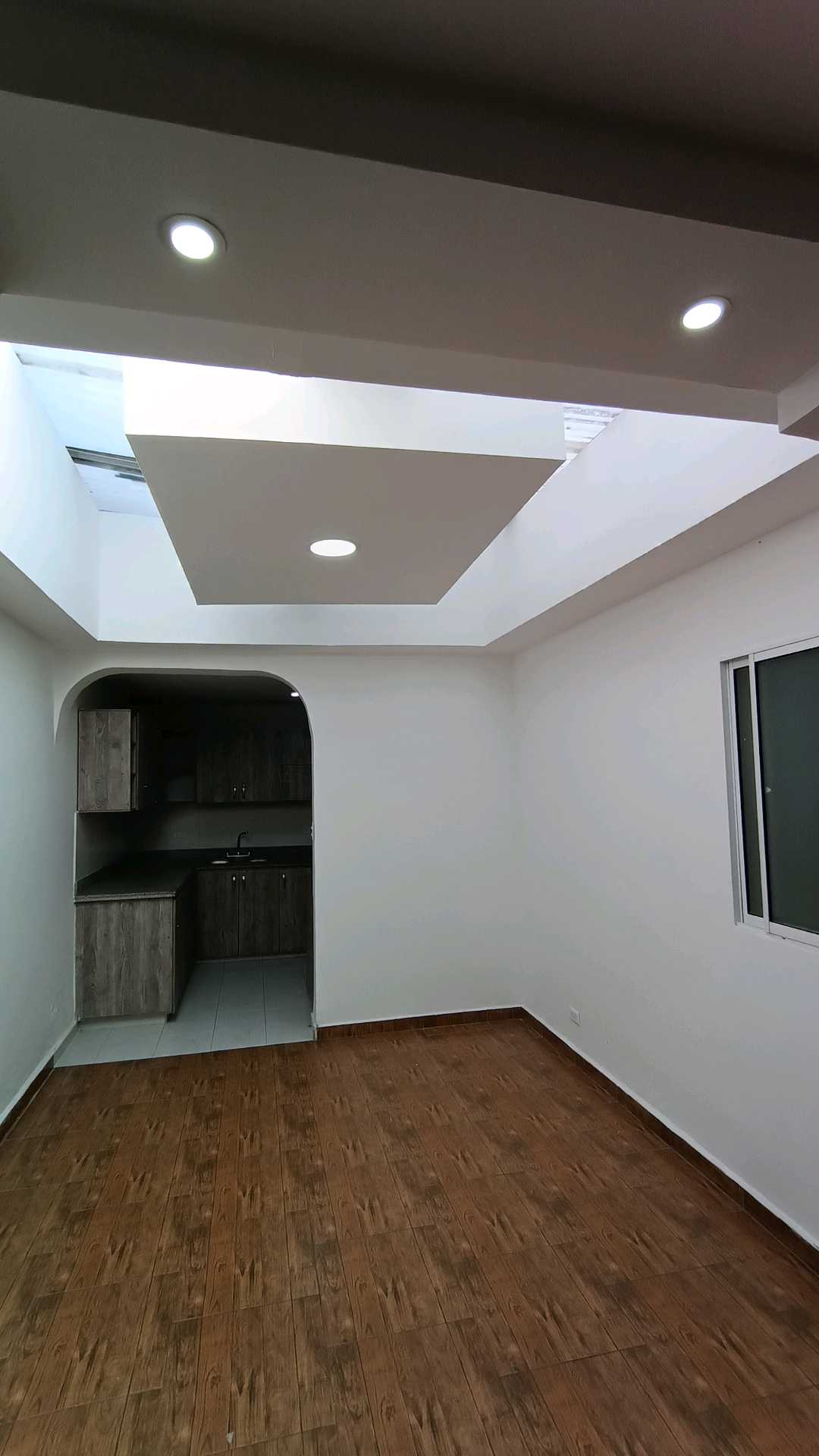 Arriendo casa en conquistadores