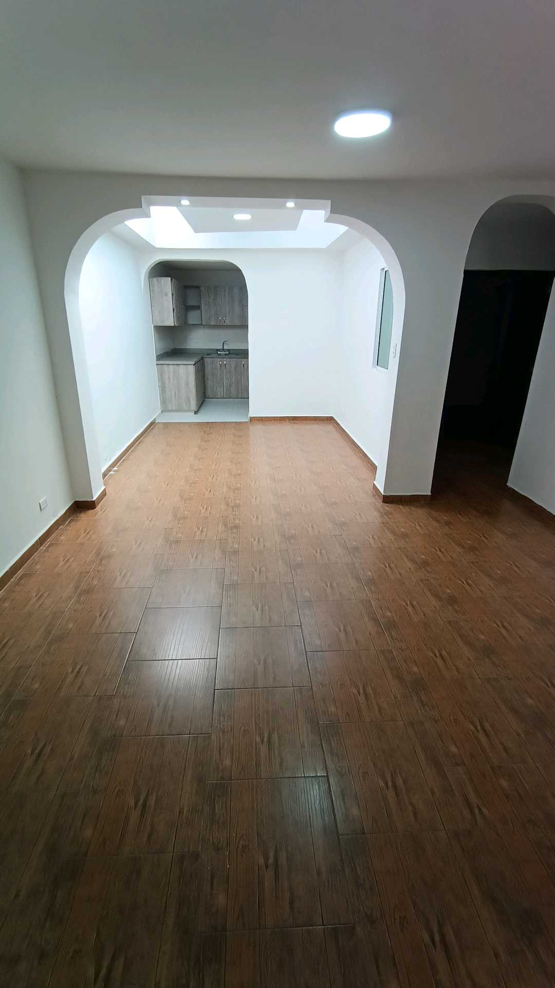 Arriendo casa en conquistadores