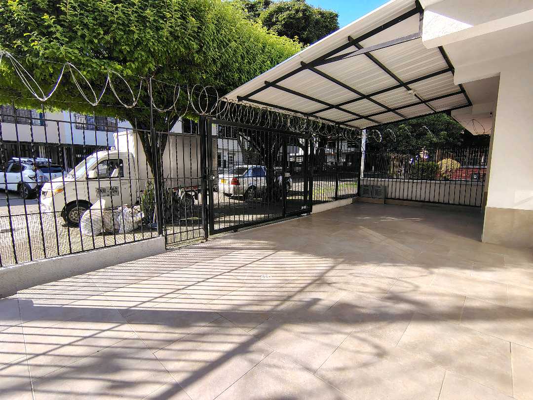 ARRIENDO CASA AL NORTE DE CALI BARRIO EL BOSQUE