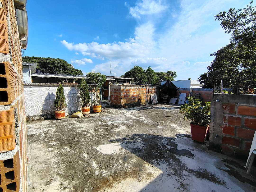 ARRIENDO CASA AL NORTE DE CALI BARRIO EL BOSQUE