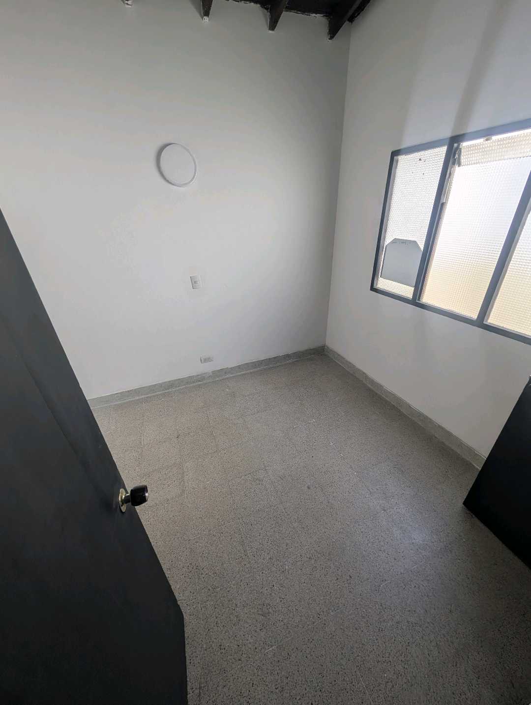 Arriendo casa en la castellana