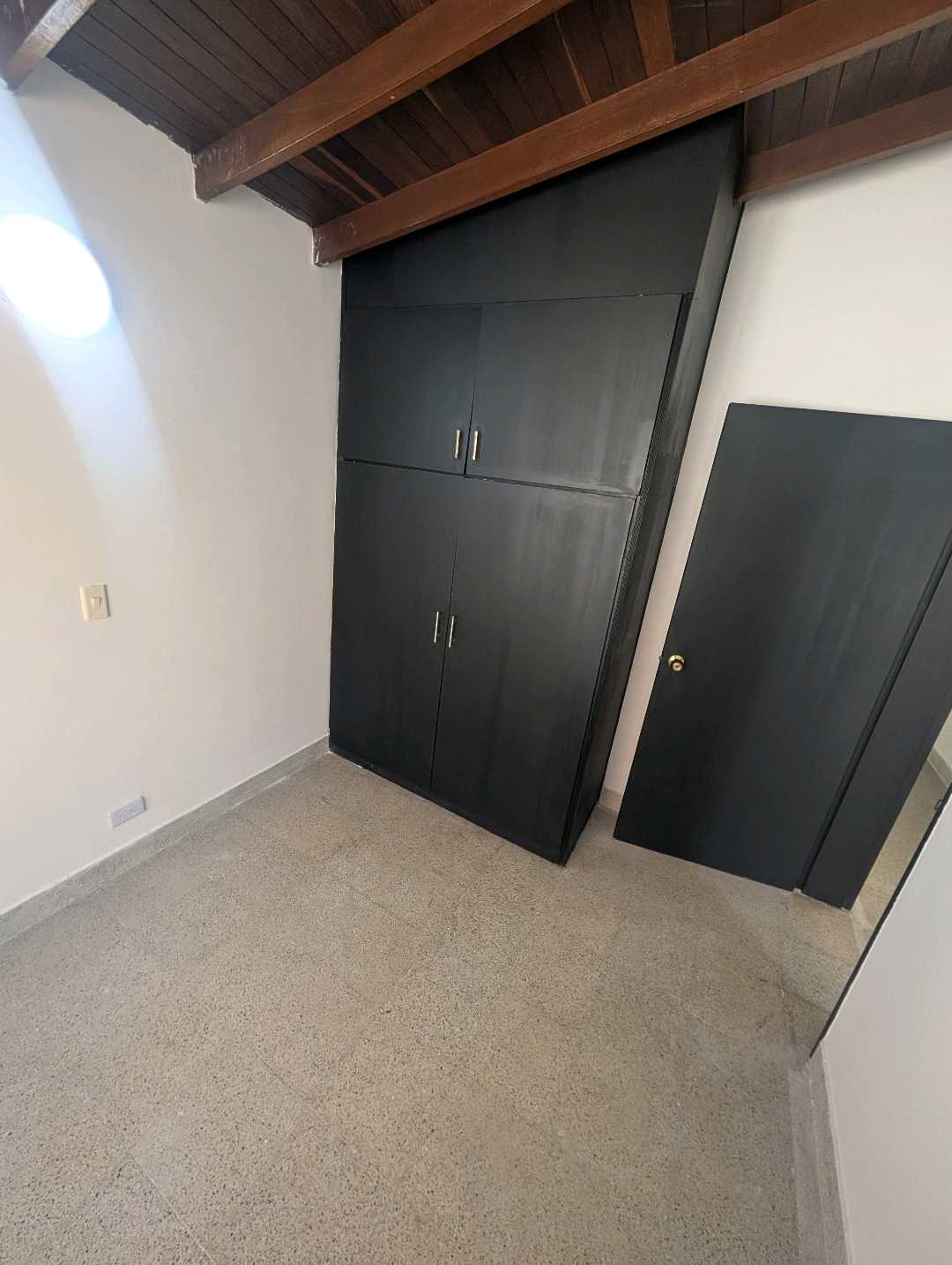 Arriendo casa en la castellana
