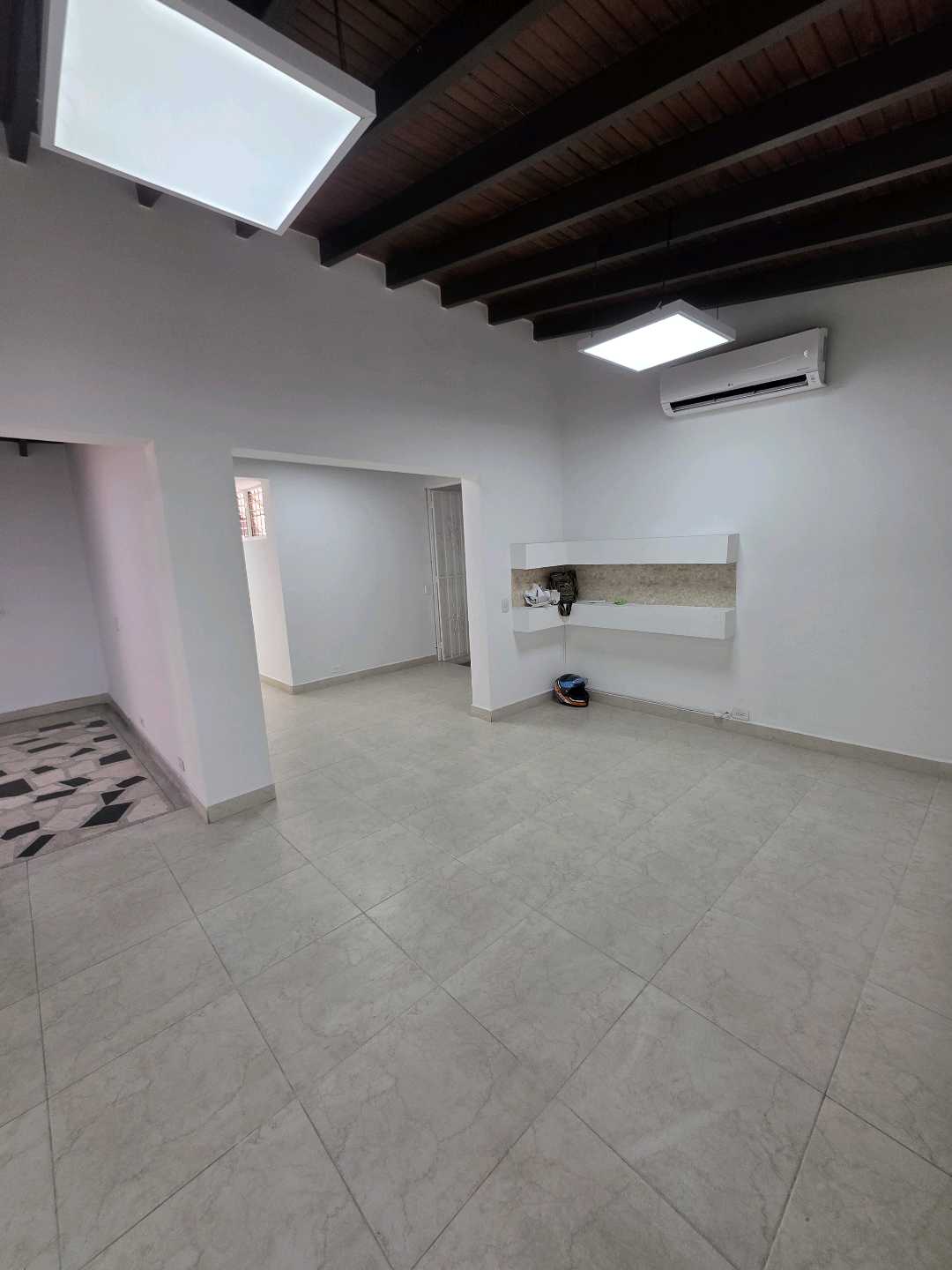 Arriendo casa floresta