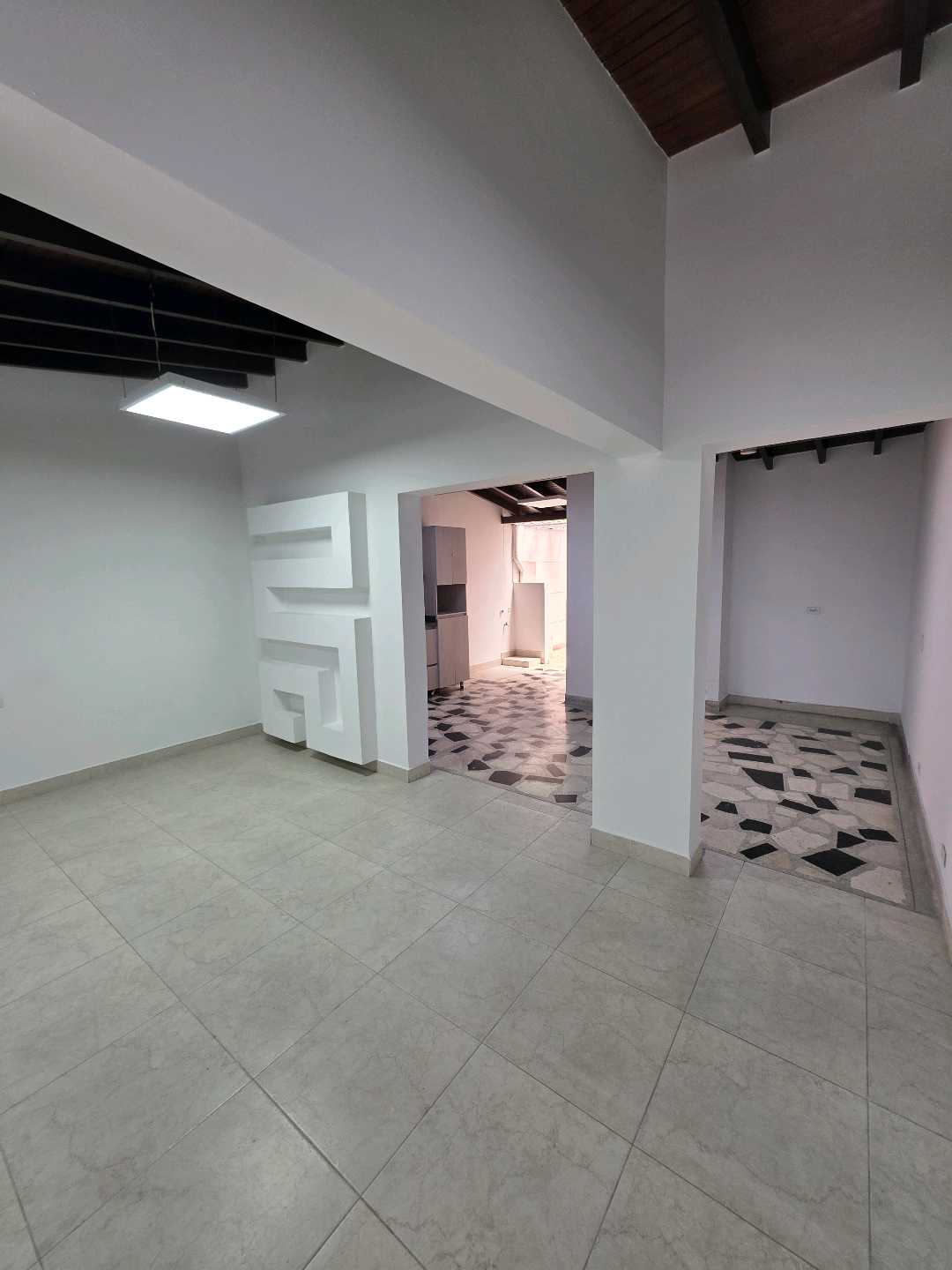 Arriendo casa floresta
