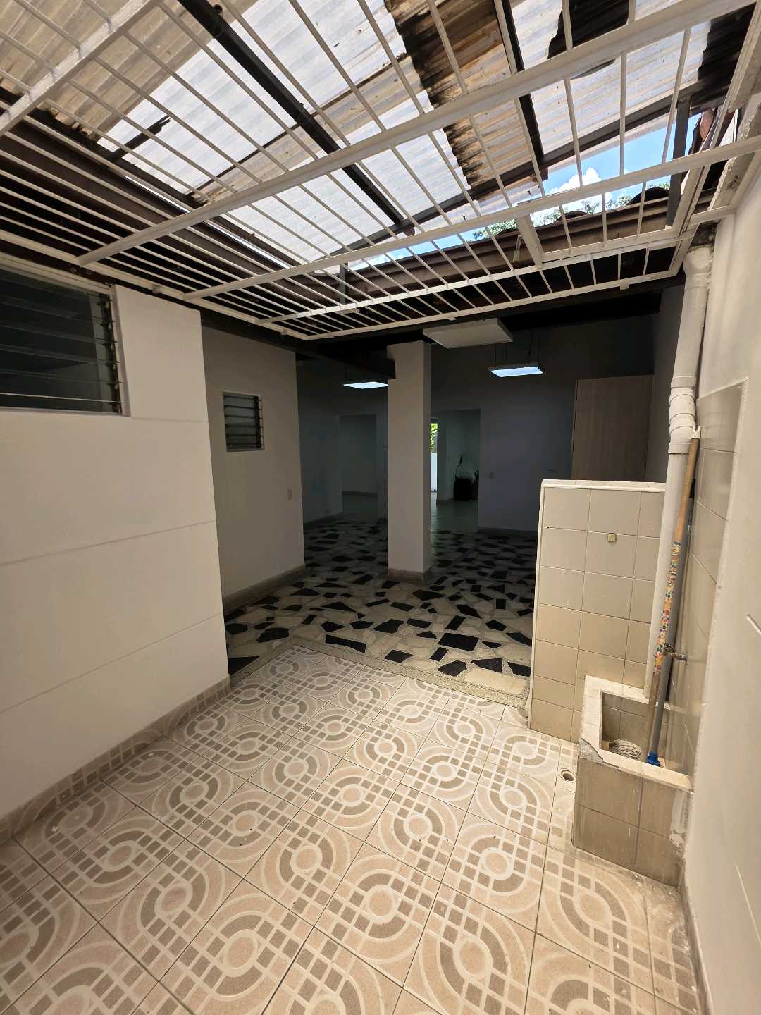 Arriendo casa floresta