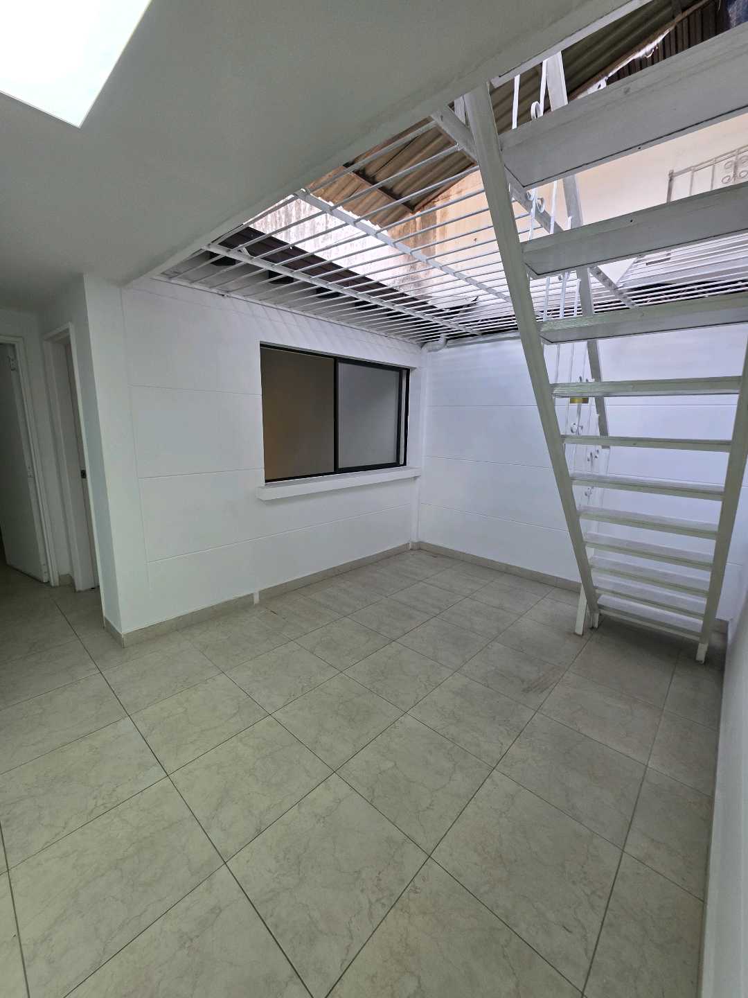 Arriendo casa floresta
