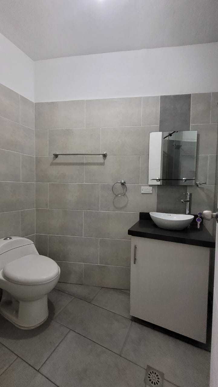 Arriendo casa floresta