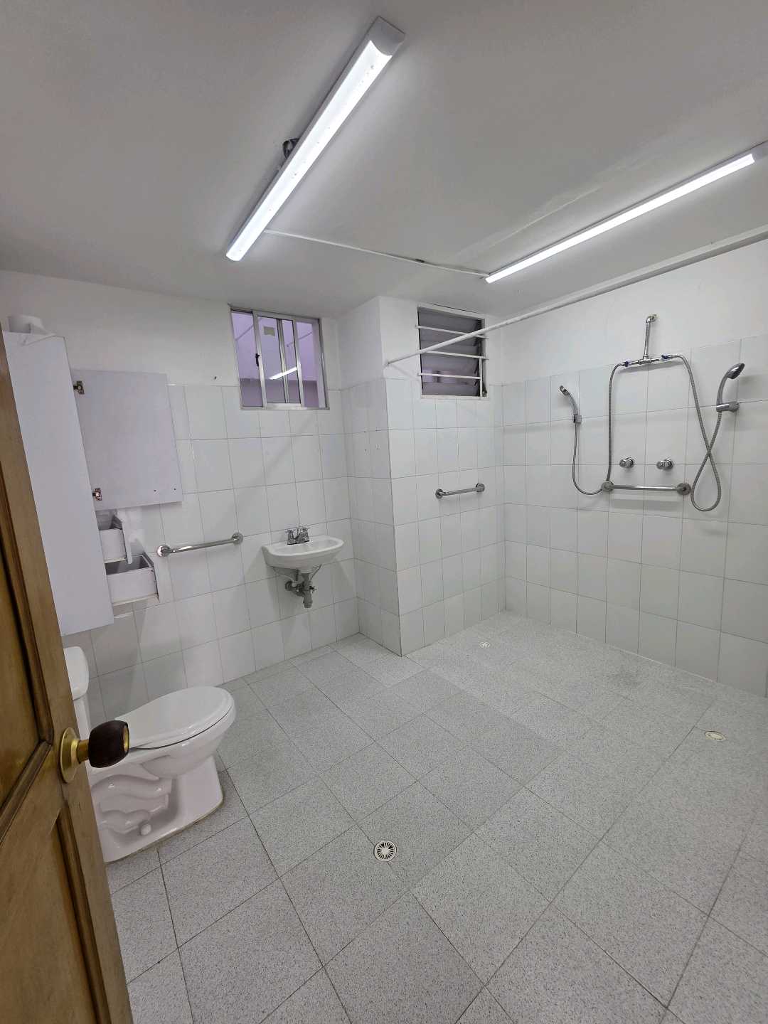 Arriendo casa la castellana