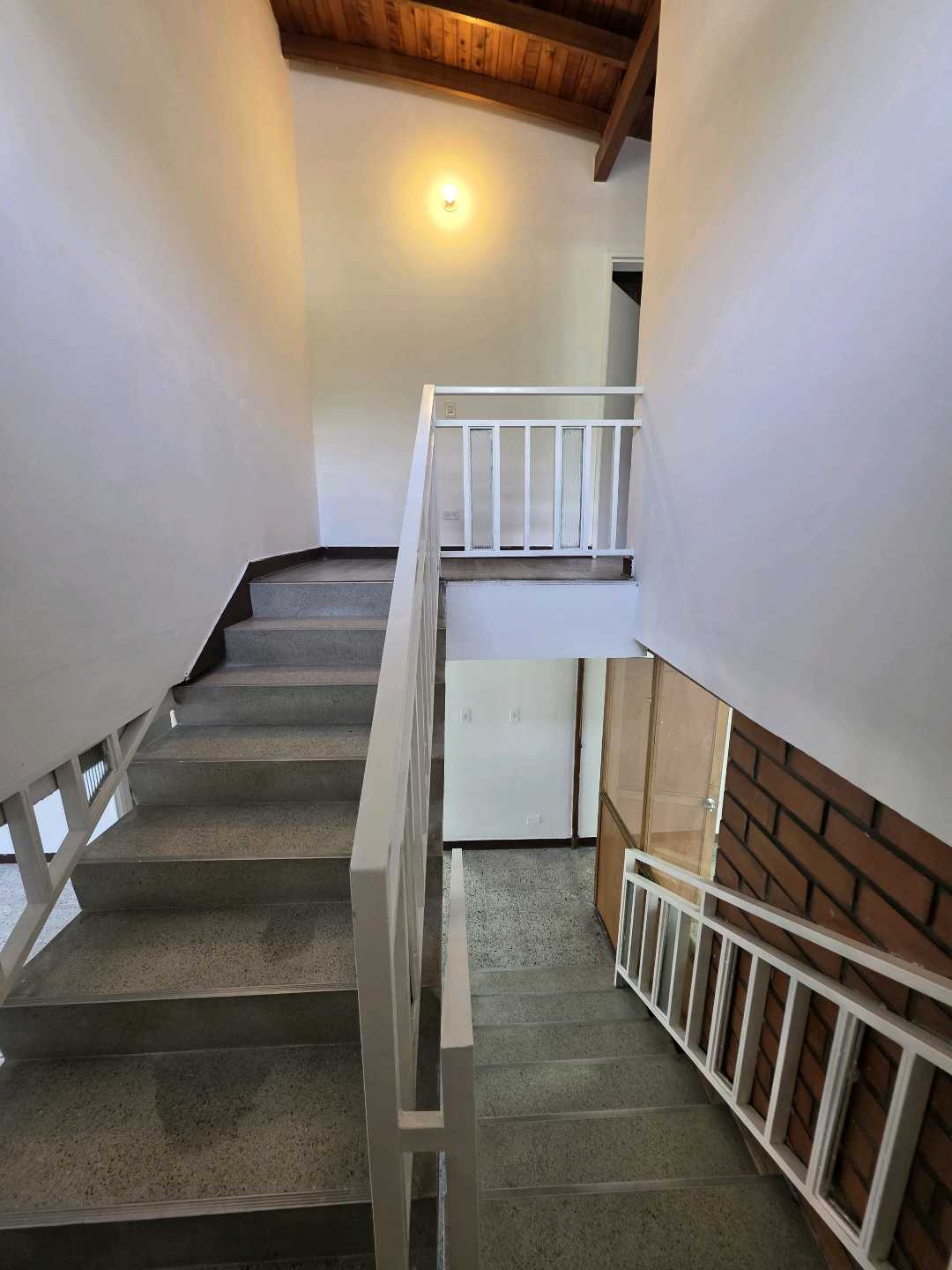 Arriendo casa la castellana