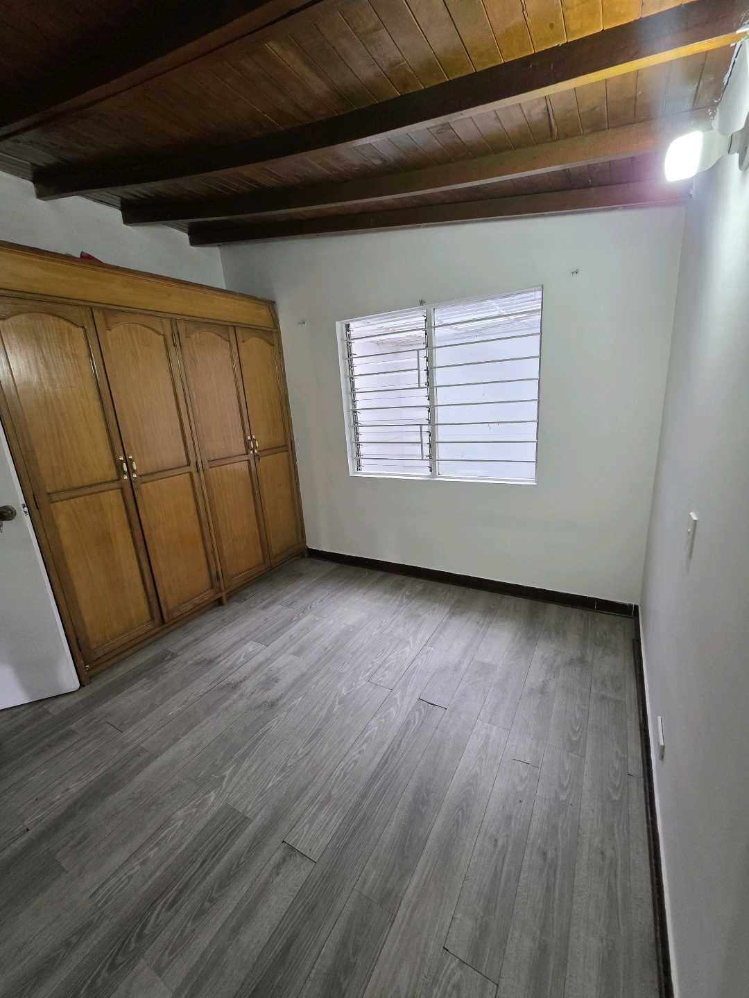 Arriendo casa la castellana
