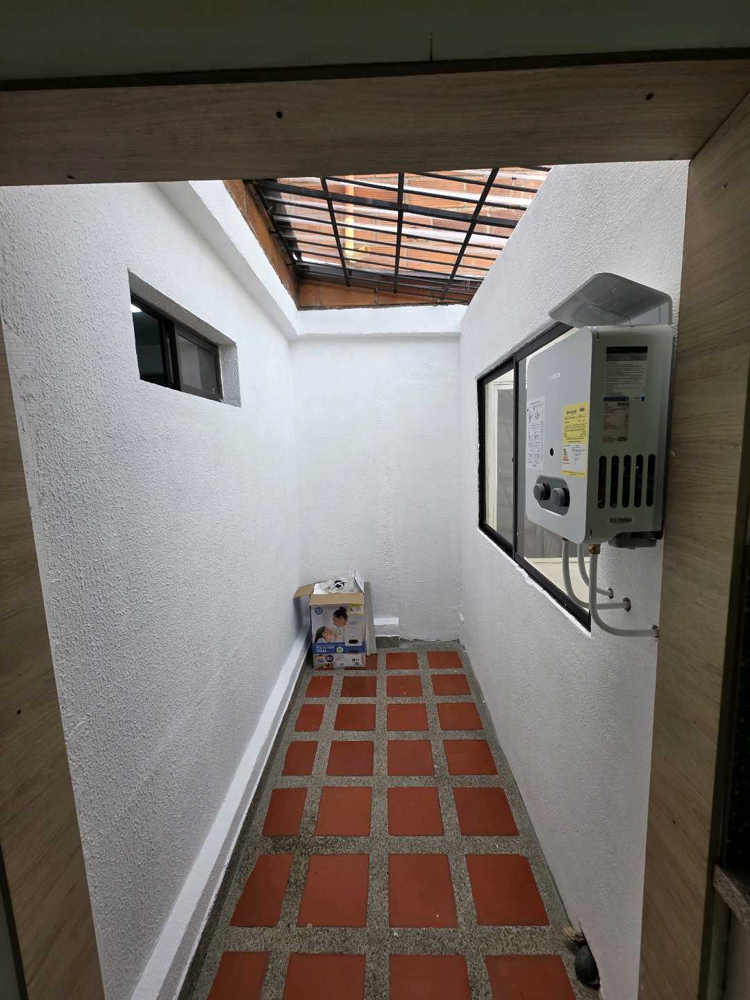Arriendo casa la castellana