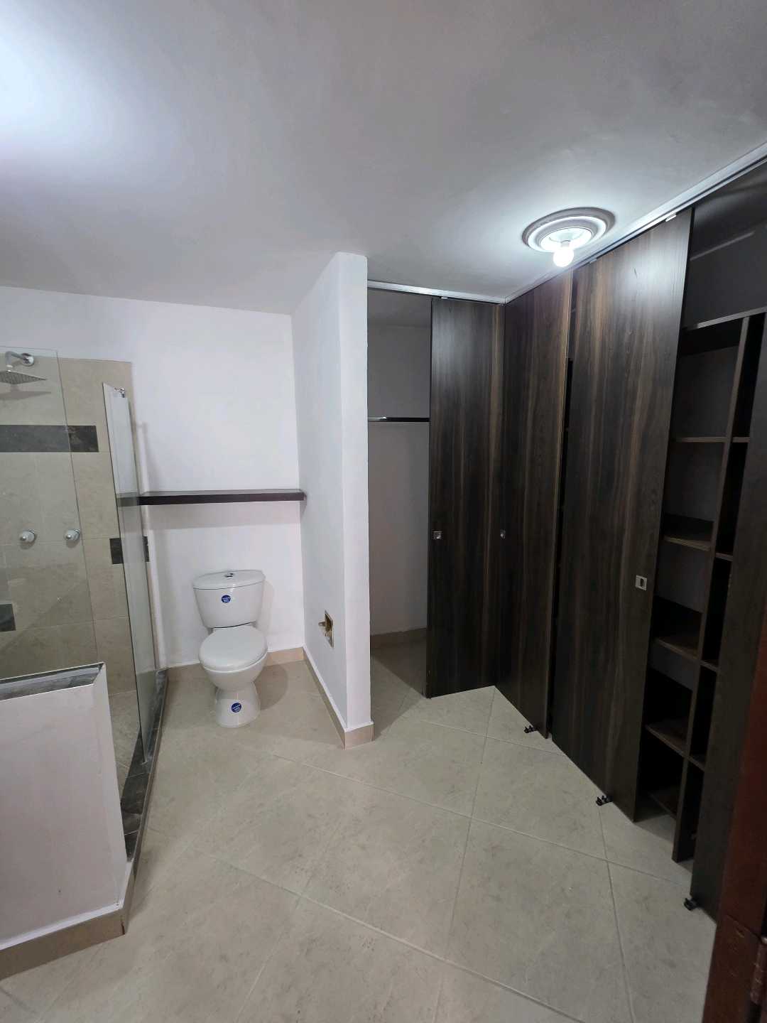 Arriendo casa la castellana