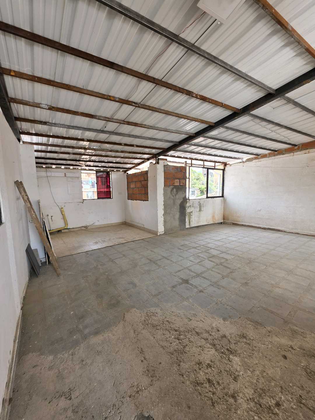 Arriendo casa la castellana