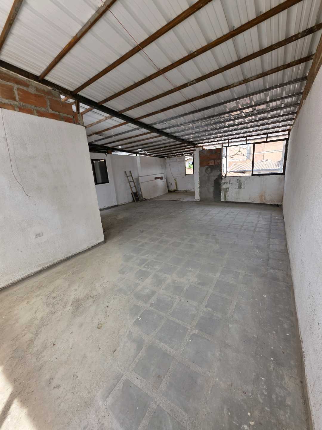 Arriendo casa la castellana