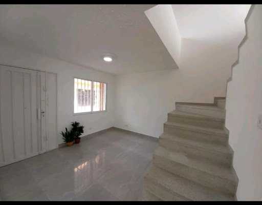 Arriendo casa la floresta