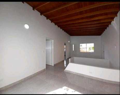 Arriendo casa la floresta