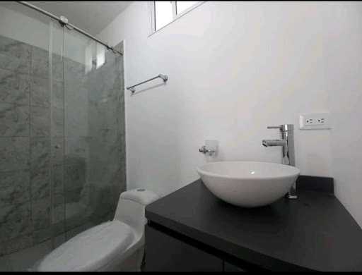 Arriendo casa la floresta