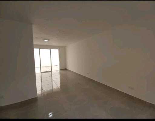 Arriendo casa la floresta